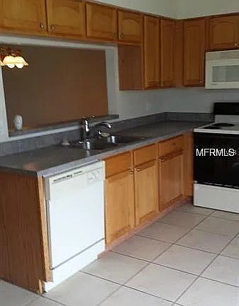 5th image of 7427 Golden Glenn Ct