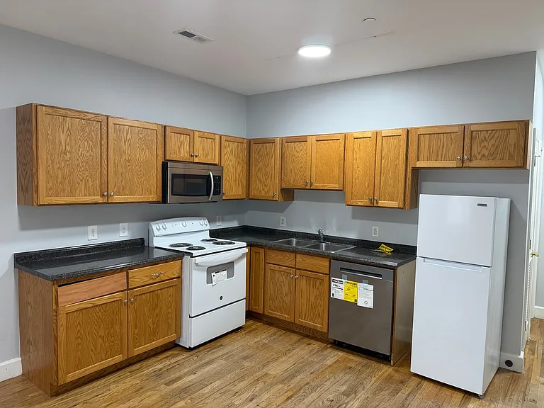 1007 N 25th Street — Photo 16