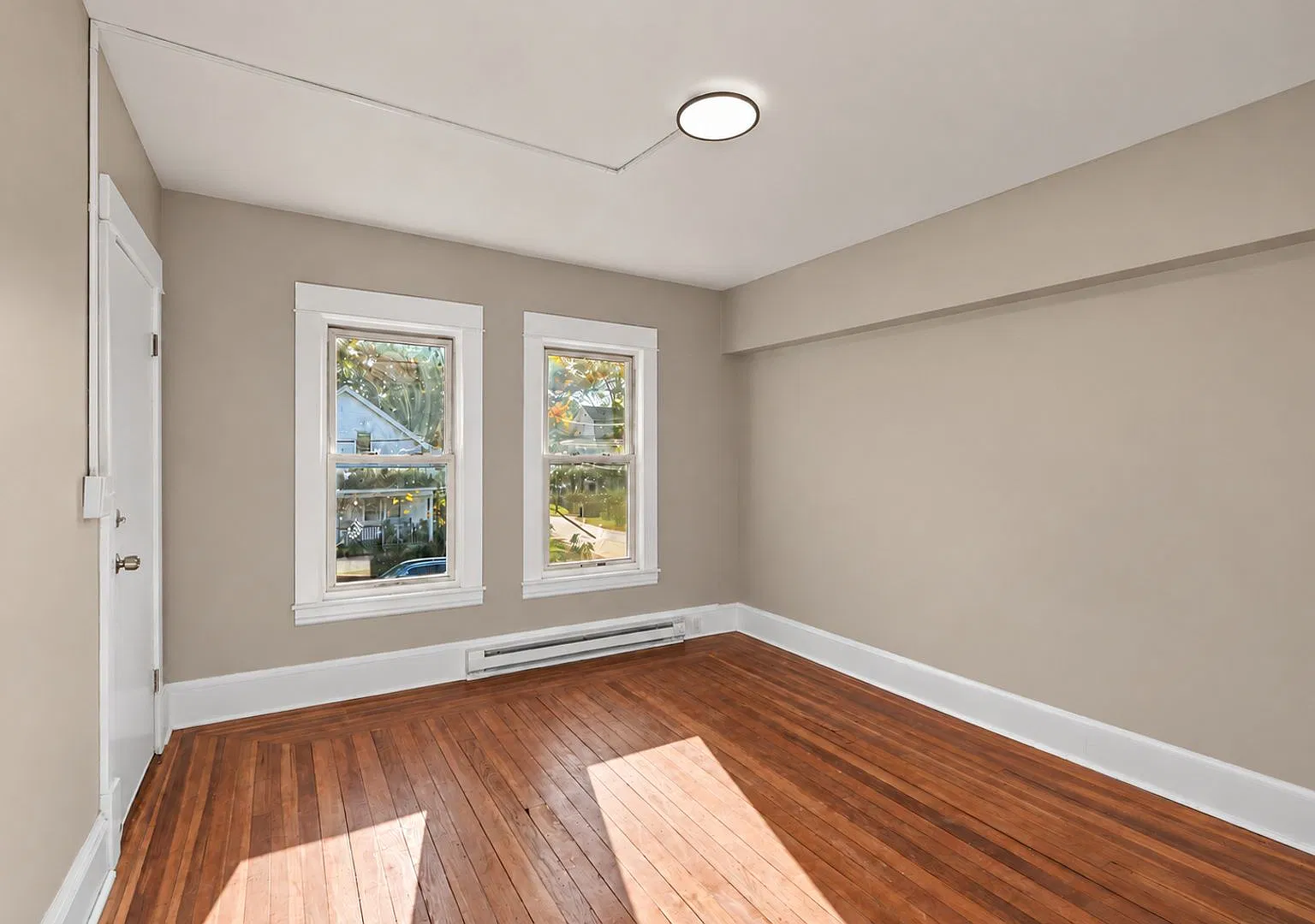 158 Narragansett Blvd — Photo 2