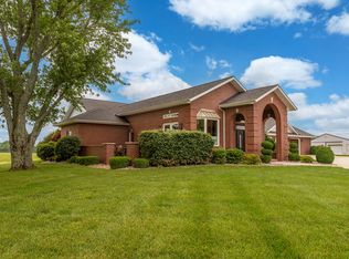 6414 Ava Rd, Murphysboro, IL 62966