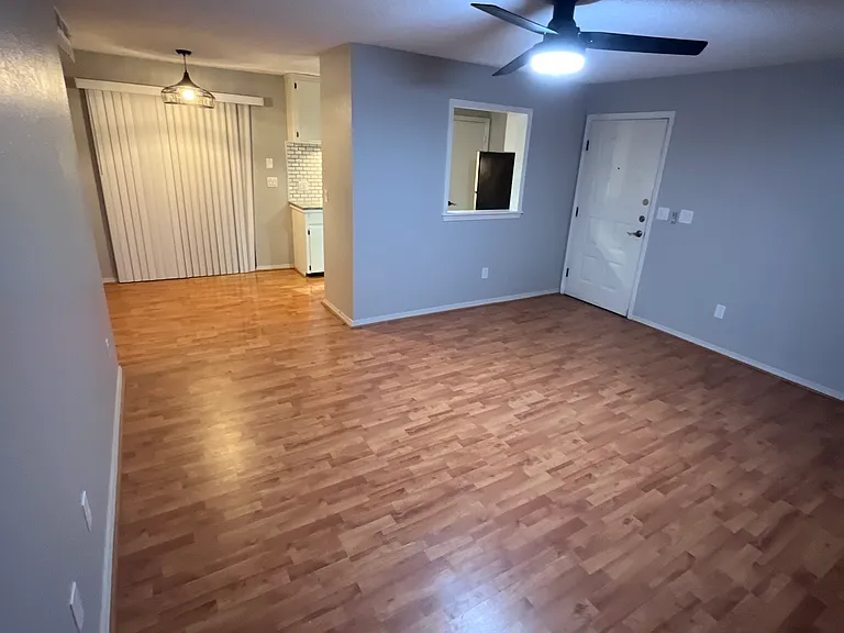 1200 N Cedar Ave #405 — Photo 4