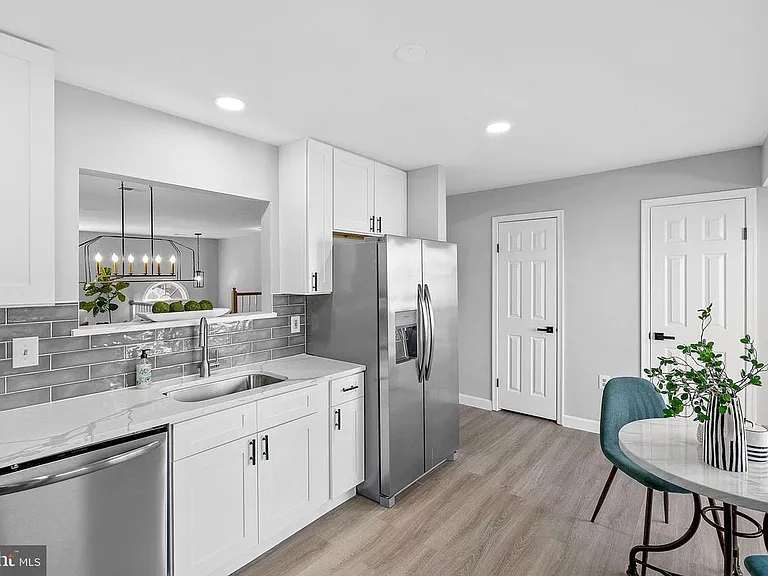 5606 Gresham Ln — Photo 13