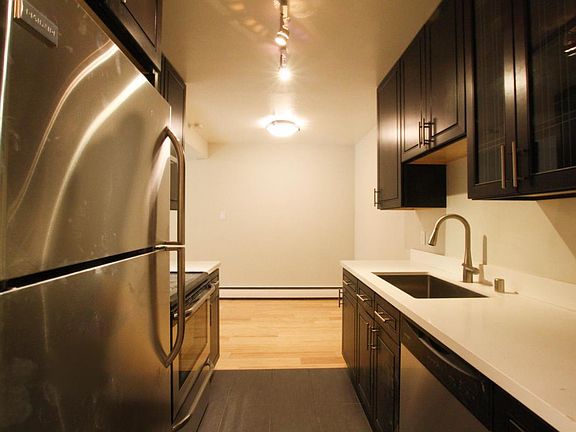 4th image of 1737 Jackson St APT 206