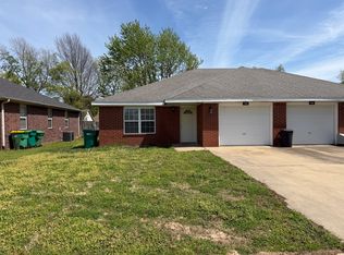 722 Appleridge Dr #1, Centerton, AR 72719