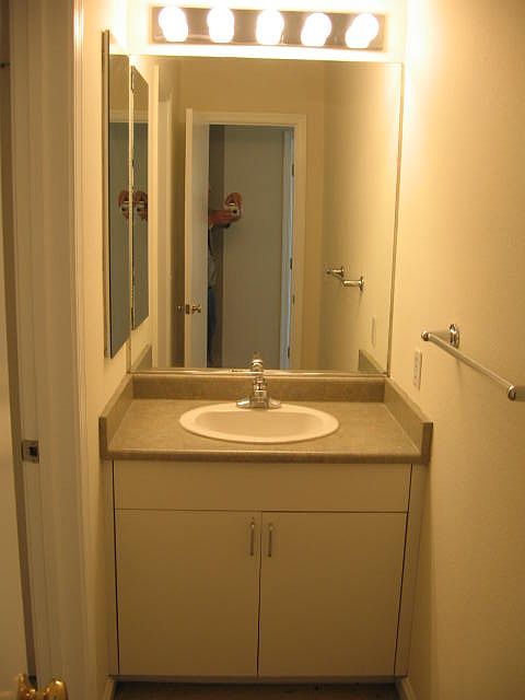bath vanity