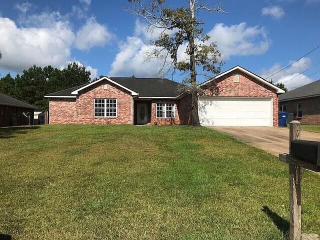 1st image of 207 Forest Dr