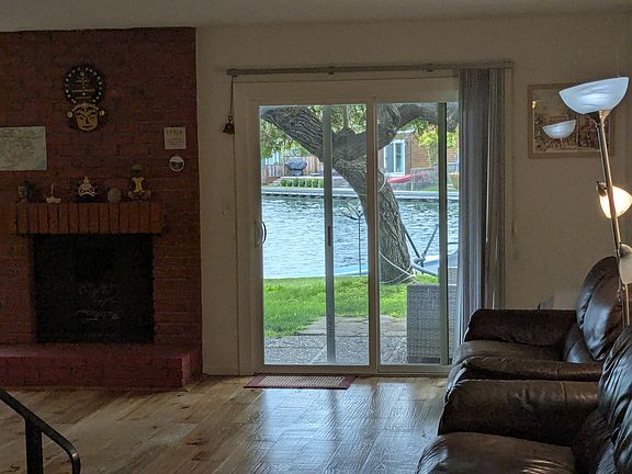 4th image of 720 Zumwalt Ln