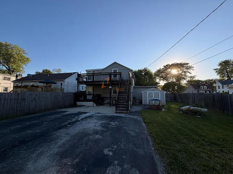 669 Lake St #1 — Photo 12