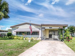 1435 Mohawk Cir, Tavares, FL 32778