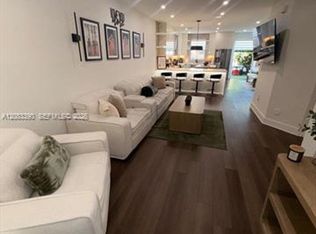 14959 SW 9th Way #TOWNHOUSE 14959, Miami, FL 33194