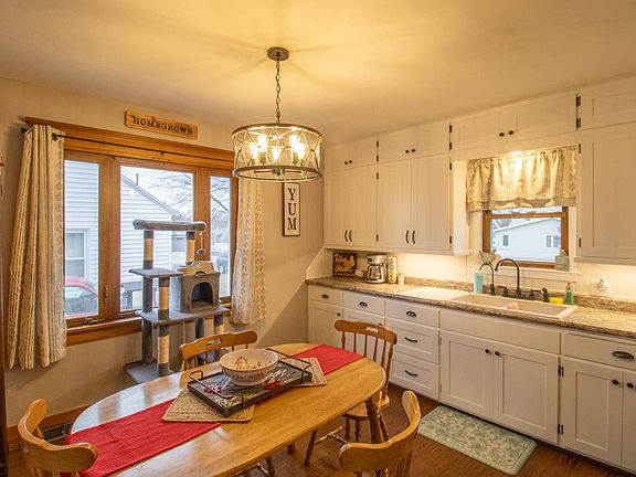 5th image of 1107 4th St