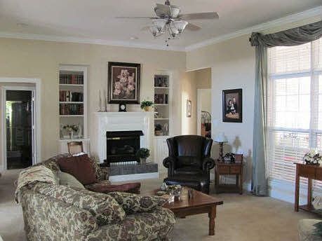 3rd image of 341 Favre Cir