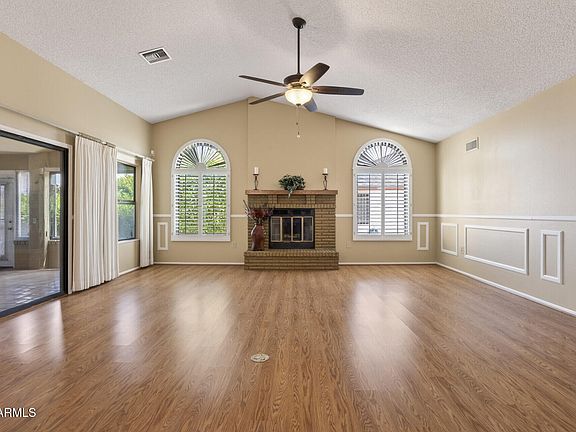 3rd image of 20435 N 142ND Avenue
