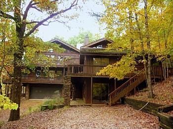 2nd image of 8218 Egan Dr