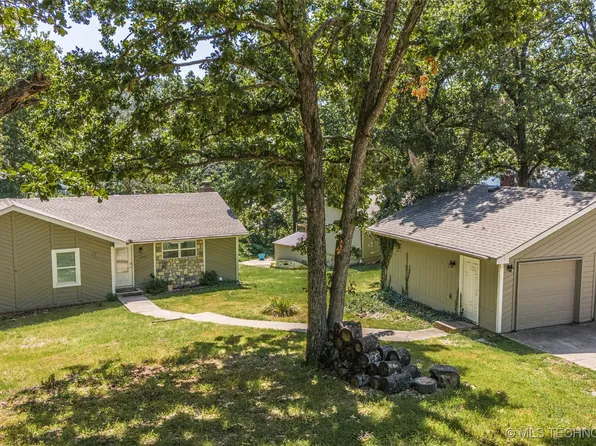 1401 Leisure Rd, Grove, OK 74344