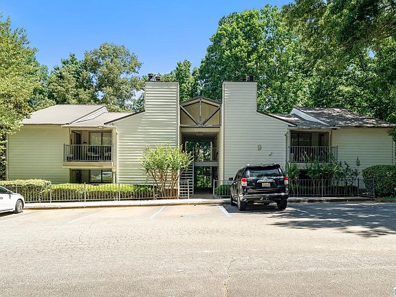 5th image of 902 Gables Dr #902