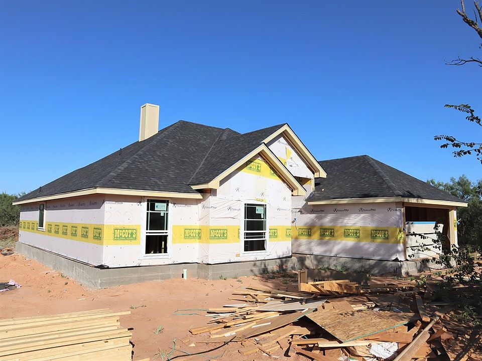 2nd image of 200 Wildwood Rd