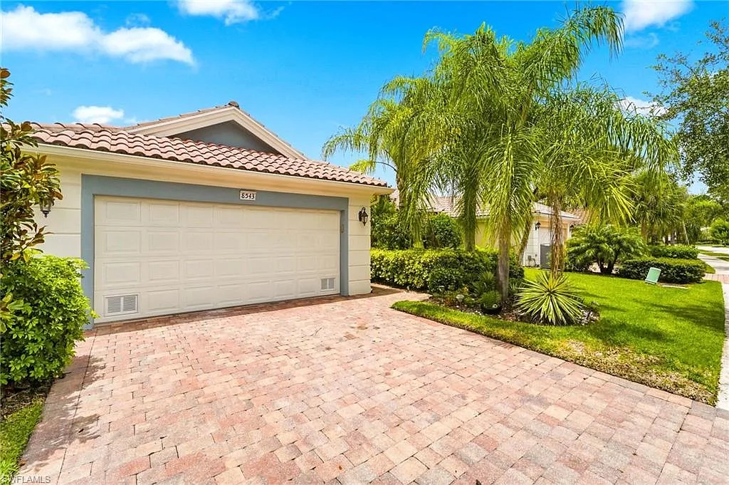 3 bed, 3.0 bath, 1983 sqft, $7,500 — Photo 1