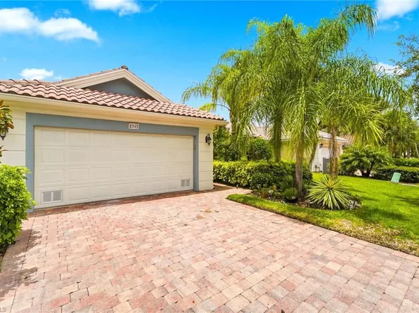 8543 Alessandria Ct, Naples, FL 34114