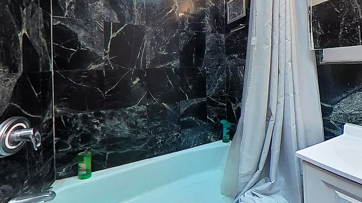 Rented by Bond New York | media 30