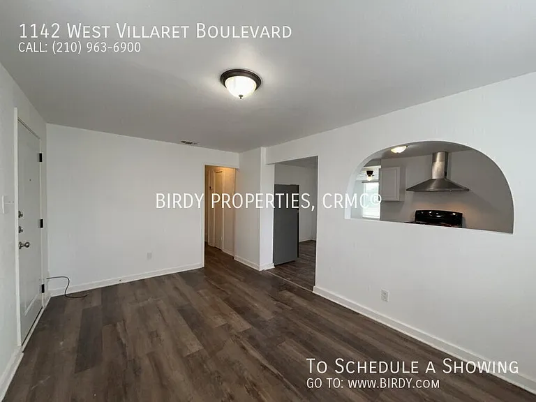 1142 W Villaret Blvd — Photo 8