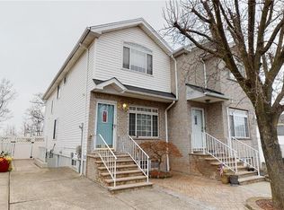 40 Altavista Ct, Staten Island, NY 10305