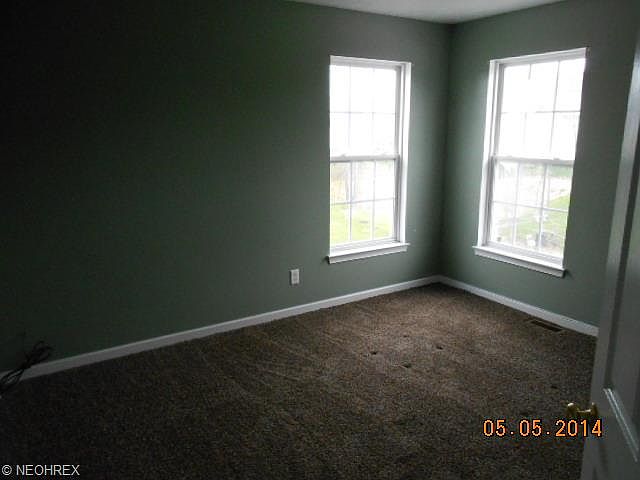 26392 Morning Glory Ln, Bedford, OH 44146 | Zillow