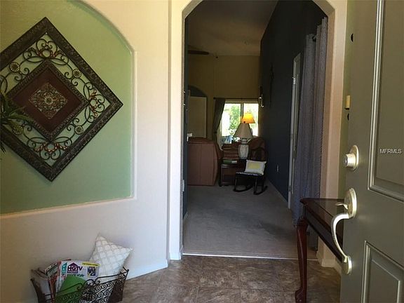 4th image of 325 Majestic Gardens Dr
