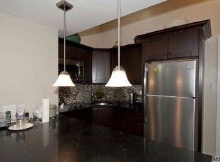 1112 Iris Pl, Westbury, NY 11590