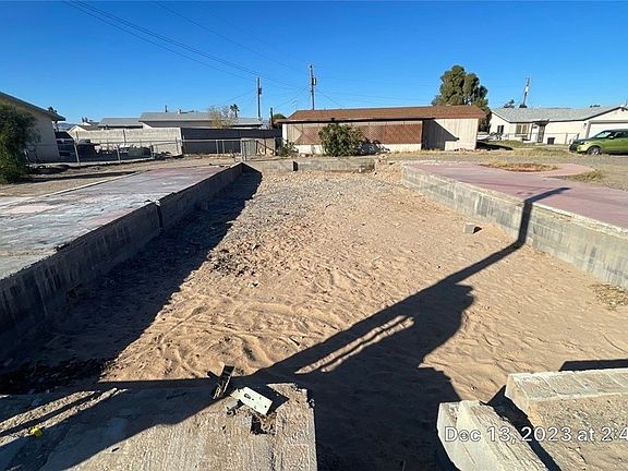 3rd image of 1392 Ruby Court