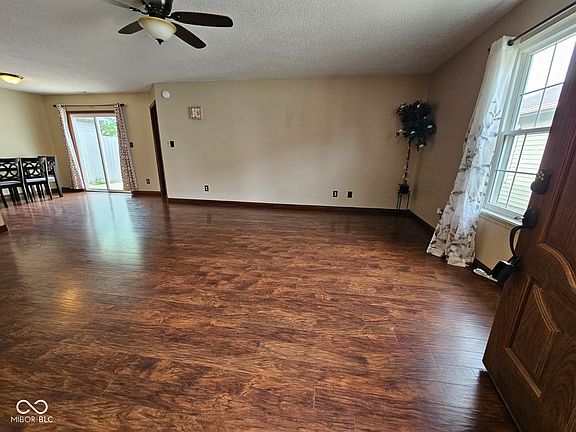 3rd image of 5406 Cradle River Ct