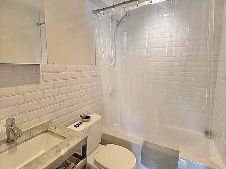 448 Jefferson Ave #4R — Photo 14