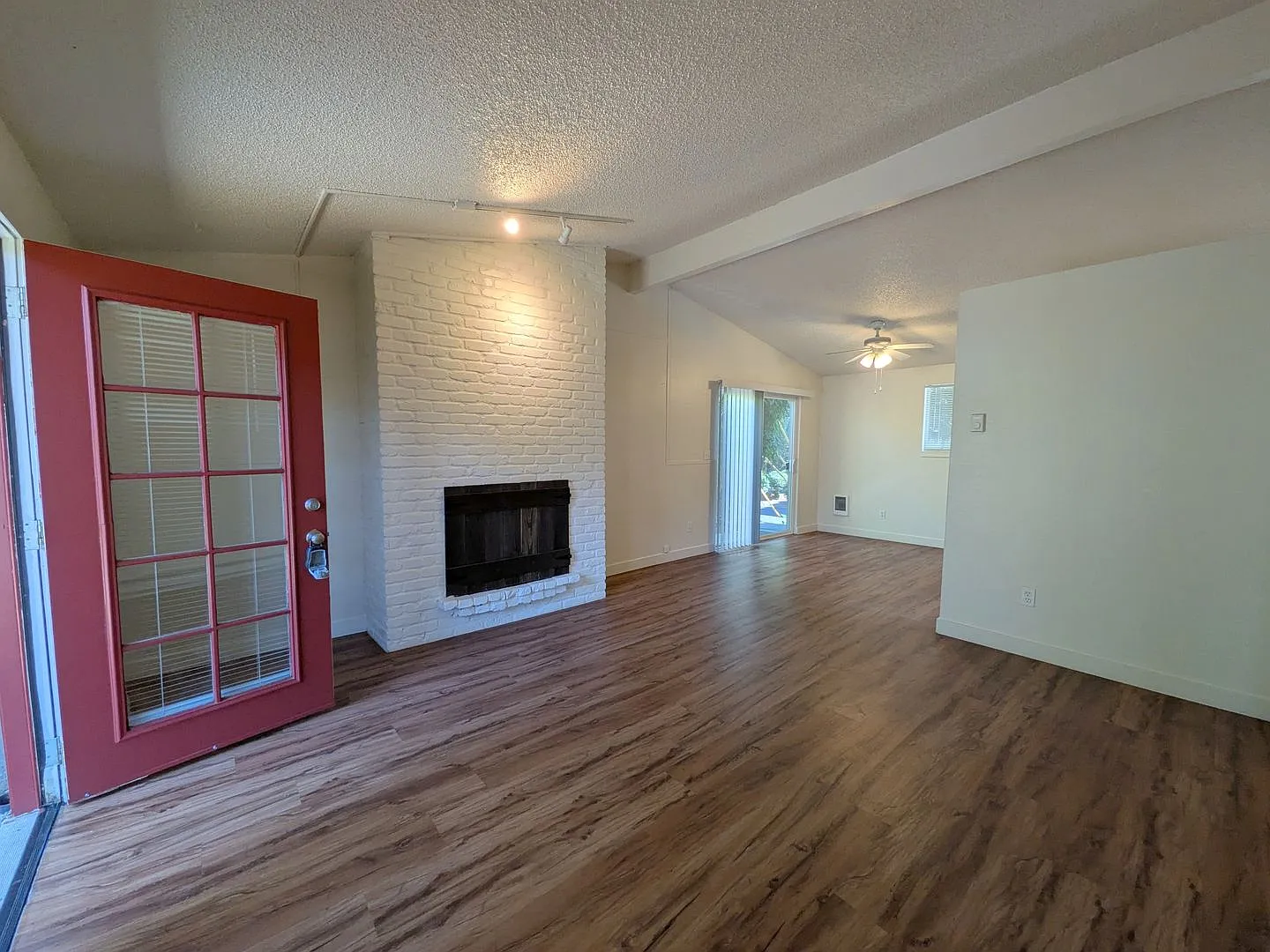 West Slope Apartments — Photo 3