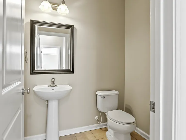 5 Cross Gate Ct — Photo 16