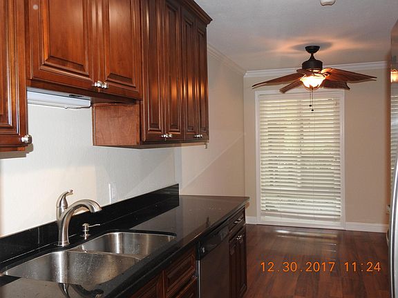 3rd image of 296 Tradewinds Dr APT 5