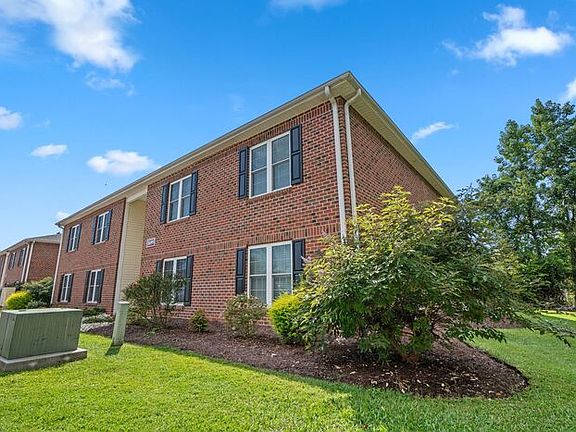 4th image of 3703 Claypond Rd #C