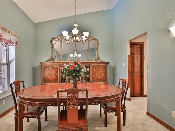 5th image of 1836 Downing Oaks Ln