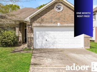 28715 Hidden Cove Dr, Magnolia, TX 77354