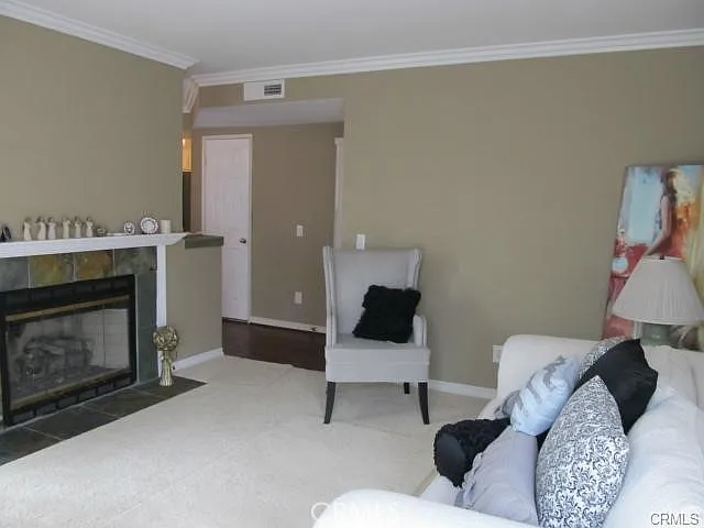 60 Corniche Dr #F — Photo 2