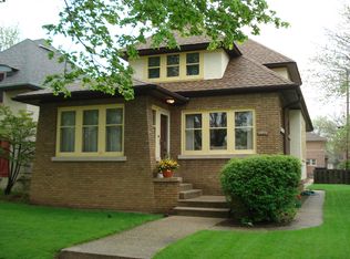 2850 N Hartung Ave, Milwaukee, WI 53210
