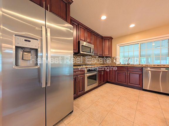 5th image of 3266 Santa Isabella Ct