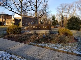 38D Troy Dr BUILDING 22, Springfield, NJ 07081