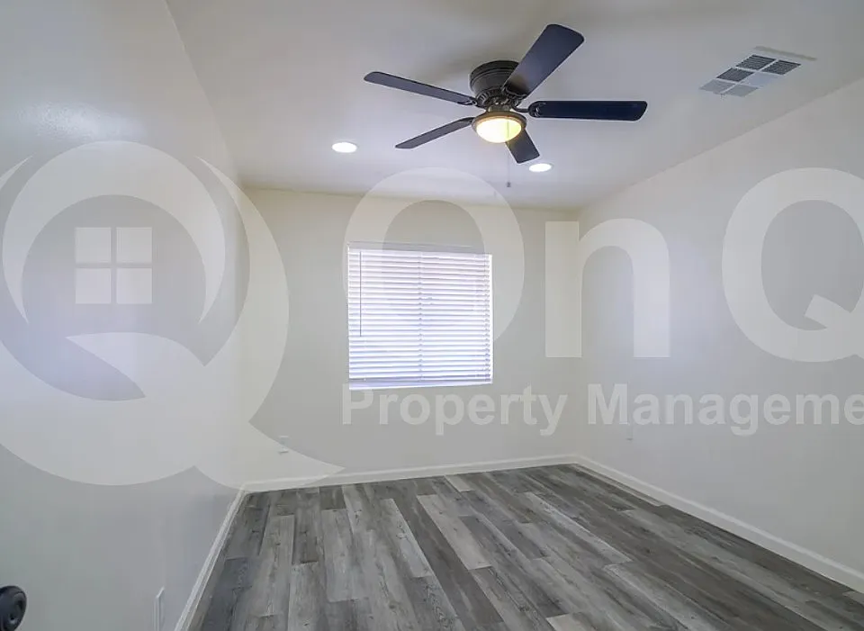 426 N 17th Ave #1