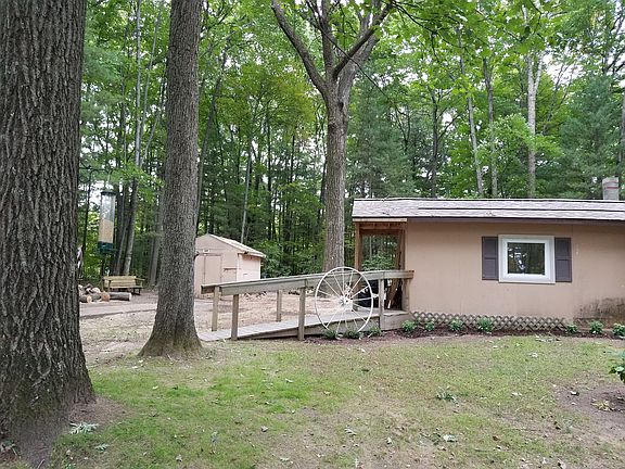 2nd image of 2583 Wolf Lake Dr