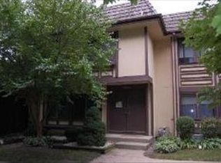 5505 Pebblebeach Dr, Hanover Park, IL 60133