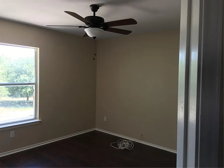 1203 Sheltie Ln — Photo 16