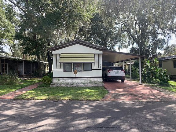 2nd image of 3842 Tall Oaks Ln