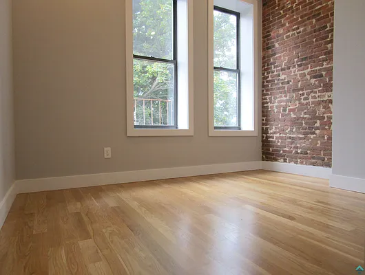 Rented by EXR | media 5