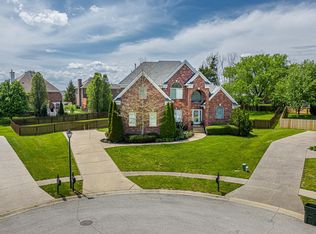 12816 Kaely Glen Pl, Louisville, KY 40299