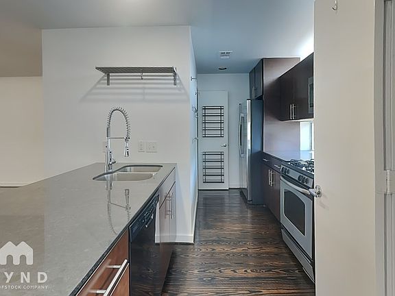 2nd image of 417 Meadow St